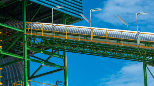 conveyor for wood chipper at biomass power plant